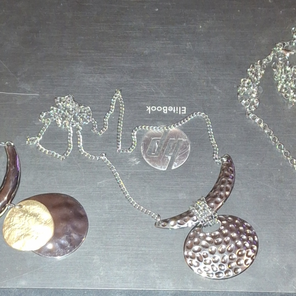 Lot 3 Statement Silvertone Geometric Unmarked Necklaces EUC - Picture 9 of 9